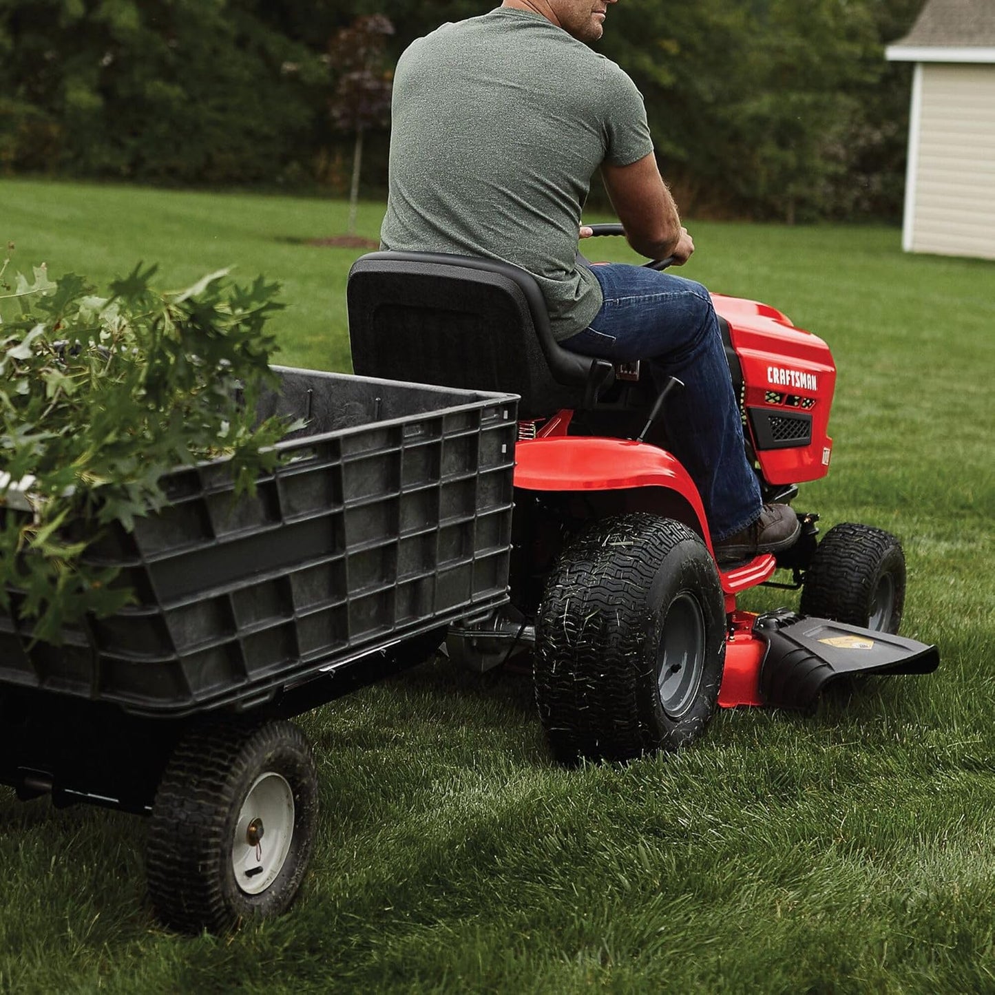 CRAFTSMAN 42" Gas Riding Lawn Mower, 17.5 HP Briggs & Stratton Engine, 7-Speed Lawn Tractor